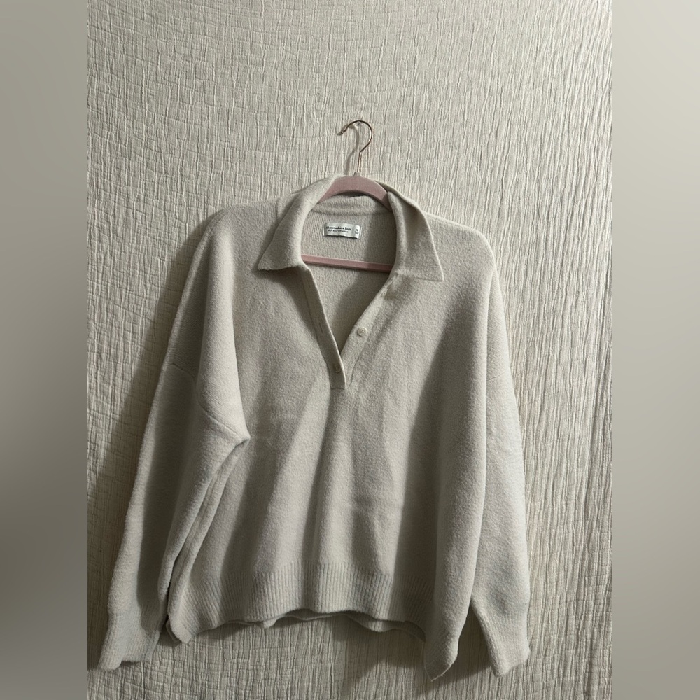 NWT Abercrombie & Fitch Cream V‑Neck Polo Sweater Sz xl